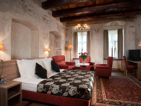 Hotel Santi