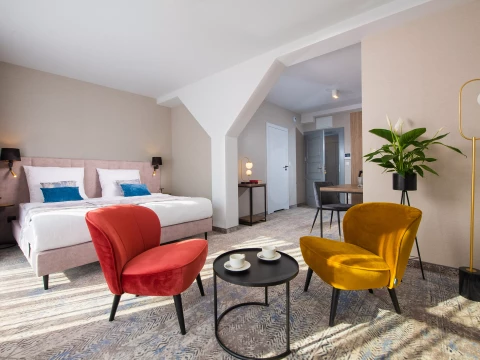 MR67 Mayera Rapaporta Aparthotel