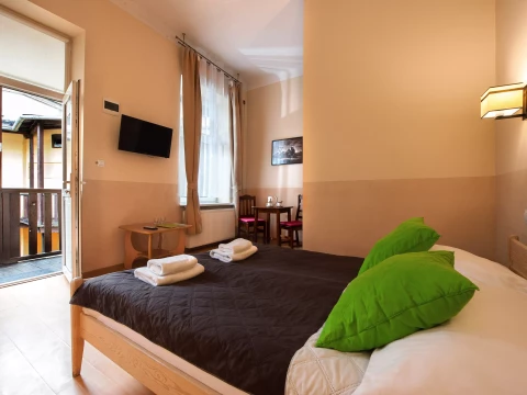 Station Aparthotel