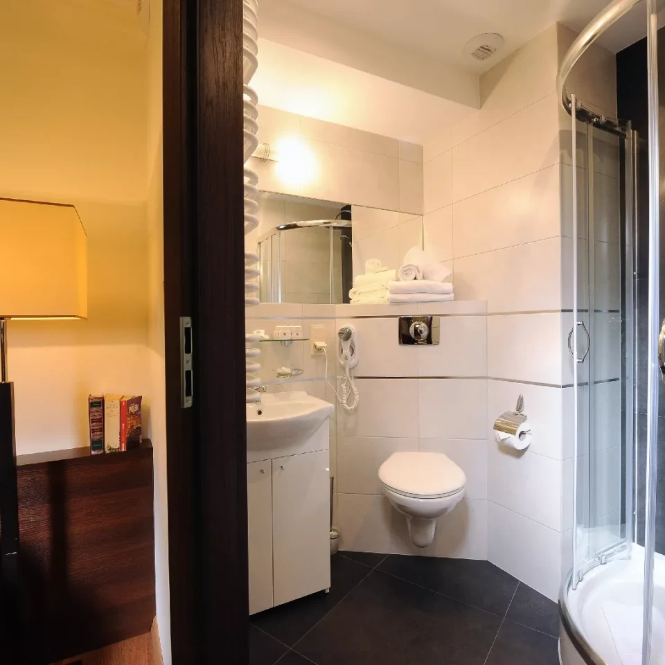 lazienka-dbl-twin-trpl