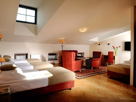 Hotel Santi - pokoje czteroosobowe