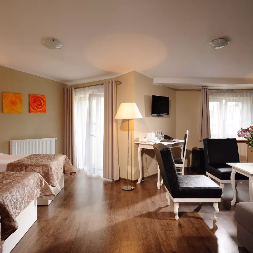 quadruple-room-leone