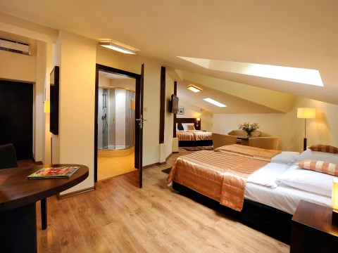 Spatz Aparthotel - Pokój czteroosobowy