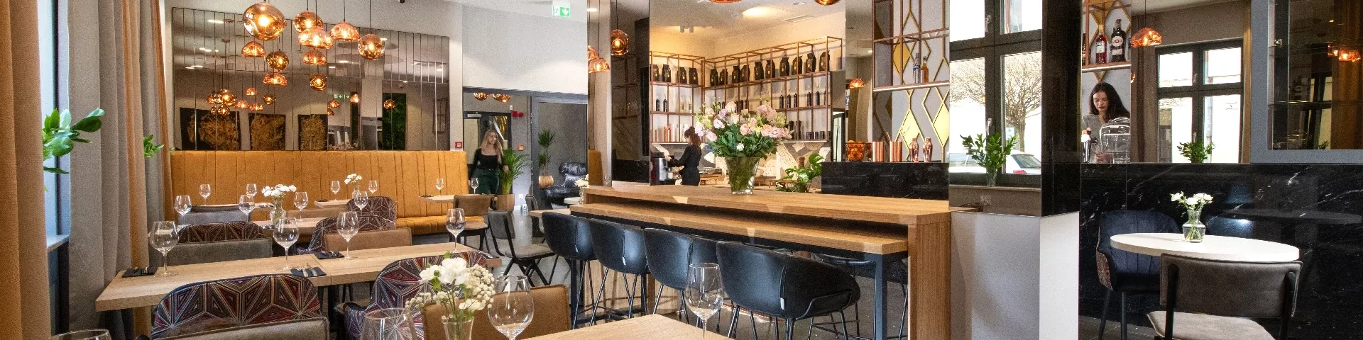 Tinctura Restaurant & Cocktail Bar